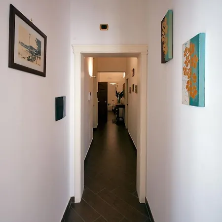 Dimora De Brado Alojamento de Acomodação e Pequeno-almoço Trani