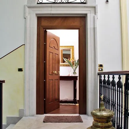 Dimora De Brado Alojamento de Acomodação e Pequeno-almoço Trani