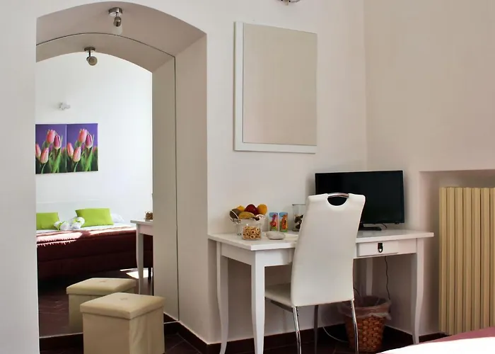 לינה וארוחת בוקר Dimora De Brado 2*