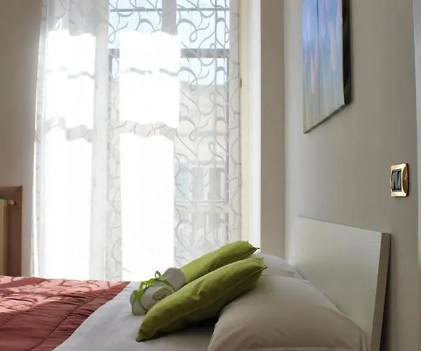 לינה וארוחת בוקר Dimora De Brado טרני